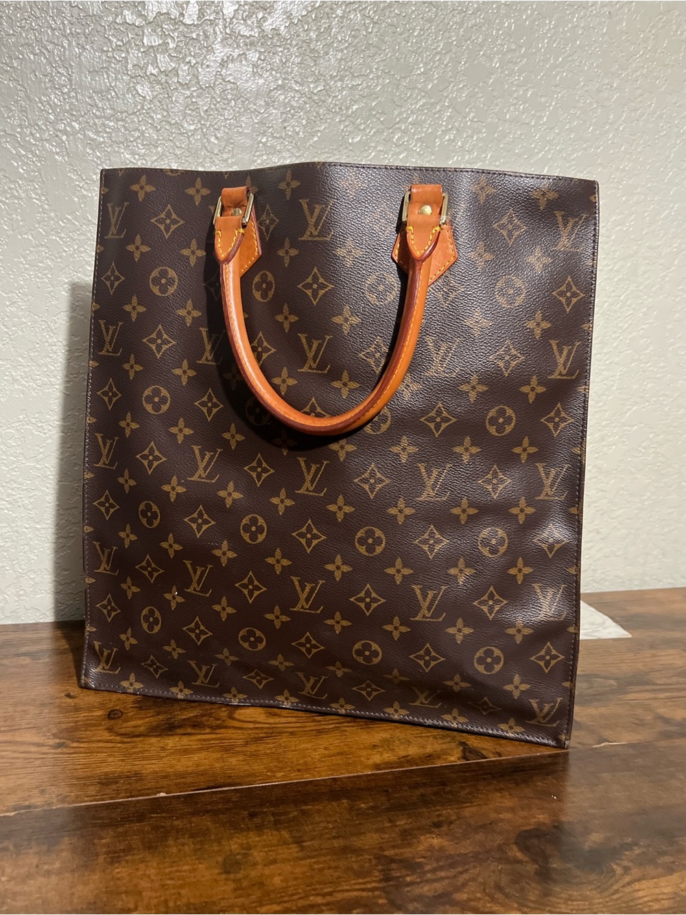 Louis Vuitton Monogram Canvas Tote in Brown with Tan Handles - Picture 1 of 10